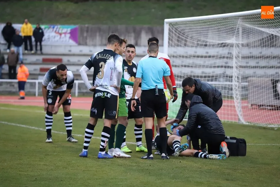 Foto 5 - El &lsquo;derbi de las necesidades&rsquo; a&uacute;pa a Unionistas y deja tocado al Guijuelo (2-1)