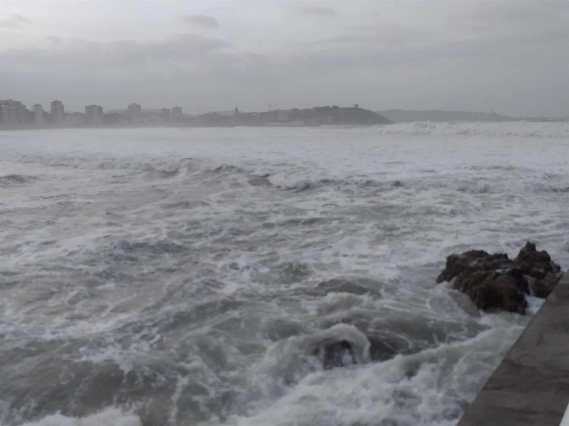 Oleaje en el mar cantábrico / Europa Press