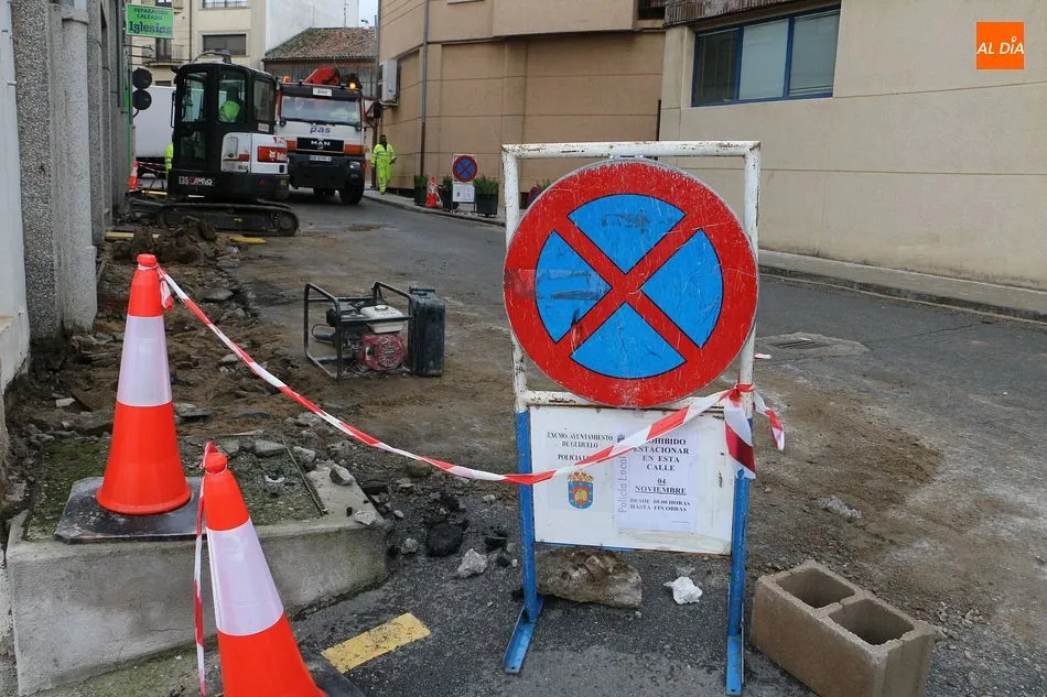 Foto 5 - El Ayuntamiento contin&uacute;a con trabajos de mejora en la localidad