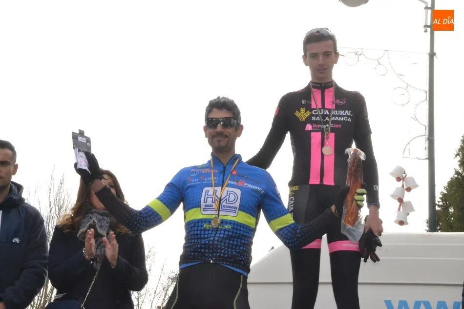 Foto 7 - Eladio Jim&eacute;nez, campe&oacute;n absoluto de la renacida Carrera del Pavo  