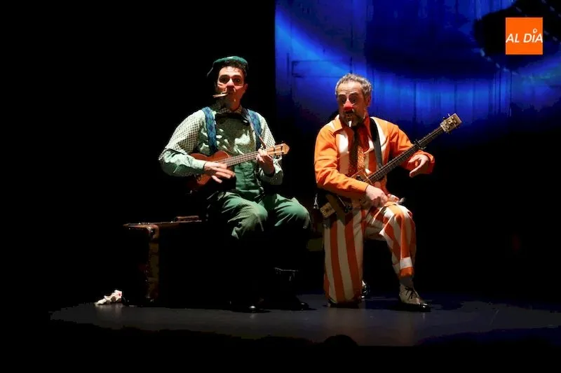 Representación de la obra Cenicienta siglo XXI en el Liceo / Lydia González