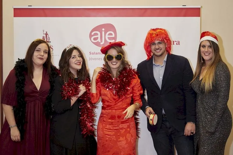 Foto 3 - AJE Salamanca entrega sus galardones a los emprendedores m&aacute;s destacados