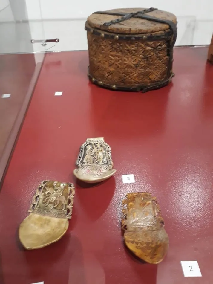 Foto 3 - Jos&eacute; Ram&oacute;n Cid aporta fondos de su propiedad a una exposici&oacute;n en el Museo de Foz C&ocirc;a  