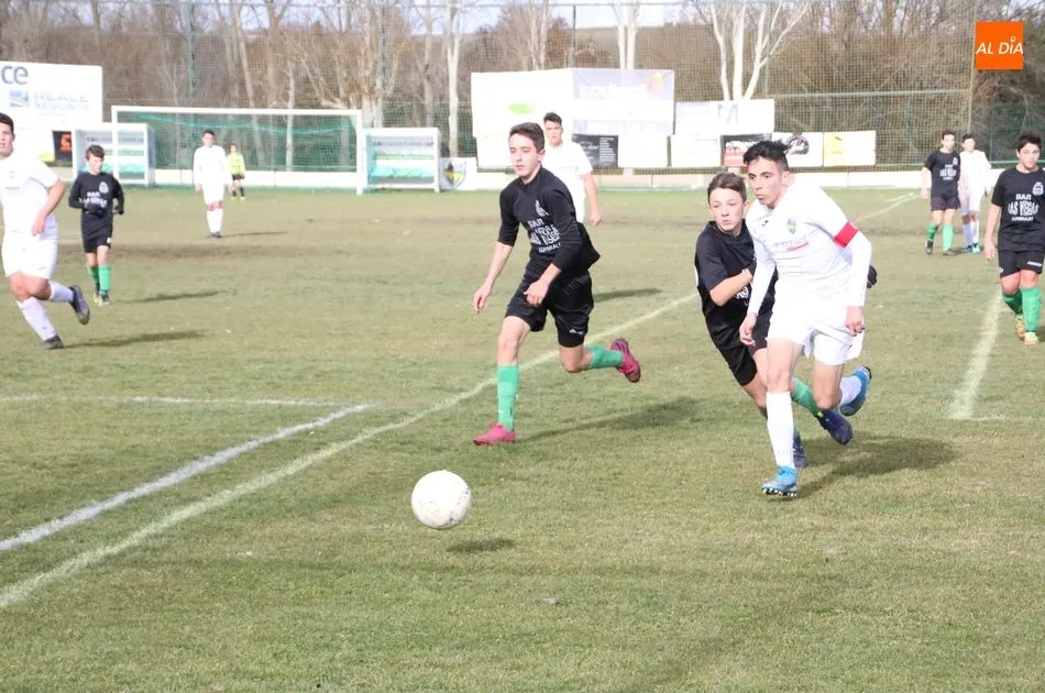 Partido categoría cadete entre Alba de Tormes CF y Vitigudino