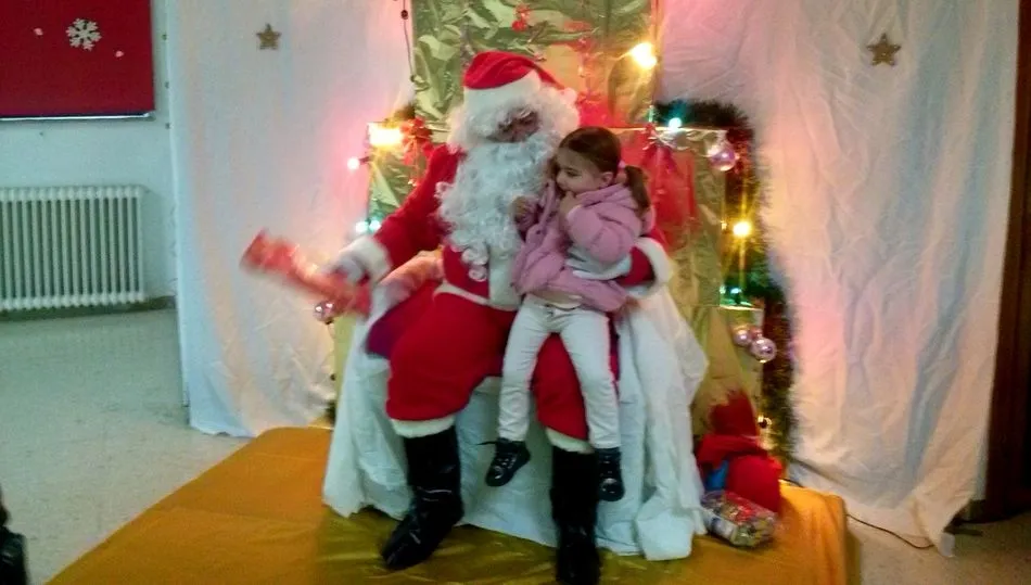 Papá Noel entregará los regalos a los niños de los barrios Recreo y Los Praos