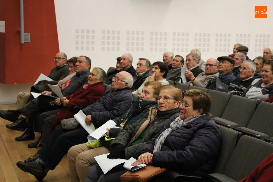 Foto 4 - Las asociaciones de mayores recelan del funcionamiento de los consultorios de proximidad que quiere ...