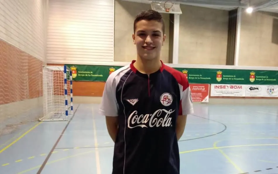 Foto 4 - Jorge Crespo y Sergio Moreiro participan en un nuevo entreno de la Selecci&oacute;n Sub&rsquo;19  