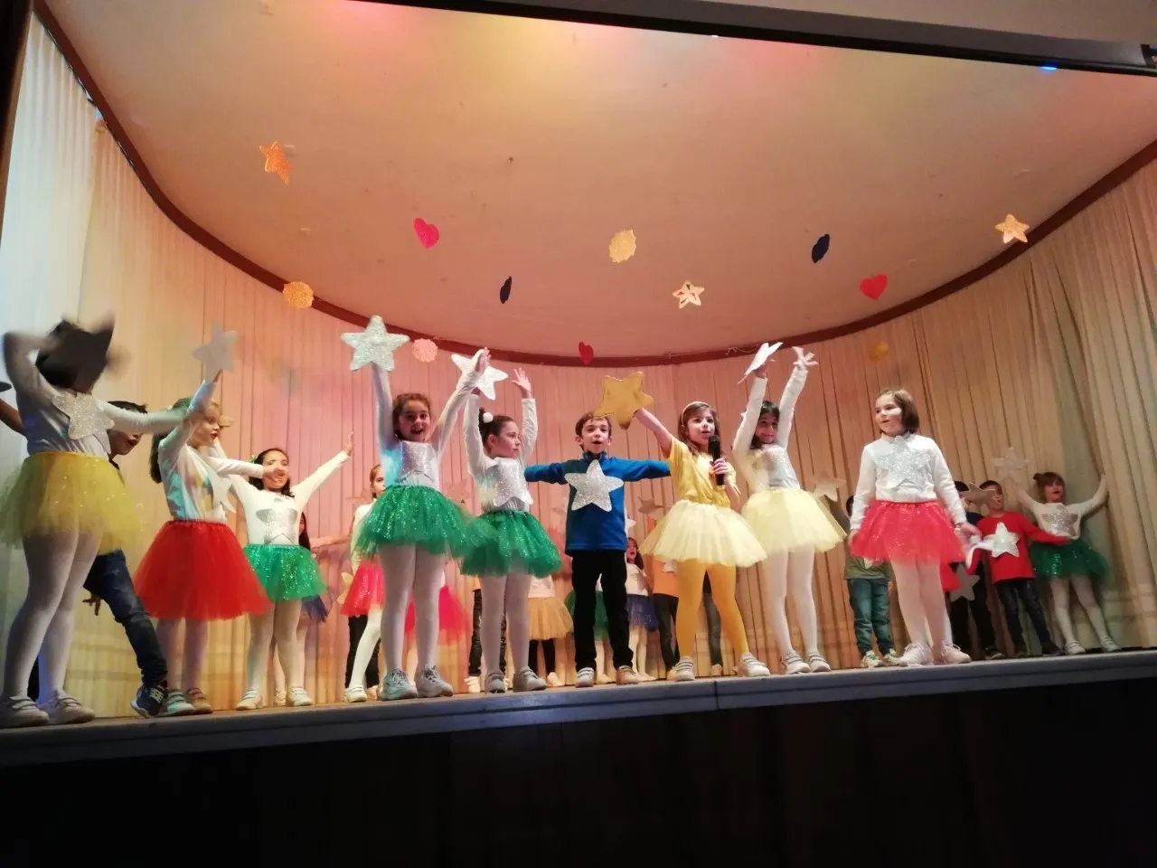 Foto 11 - El Colegio Santa Teresa de Jes&uacute;s celebra sus tradicionales festivales de Navidad