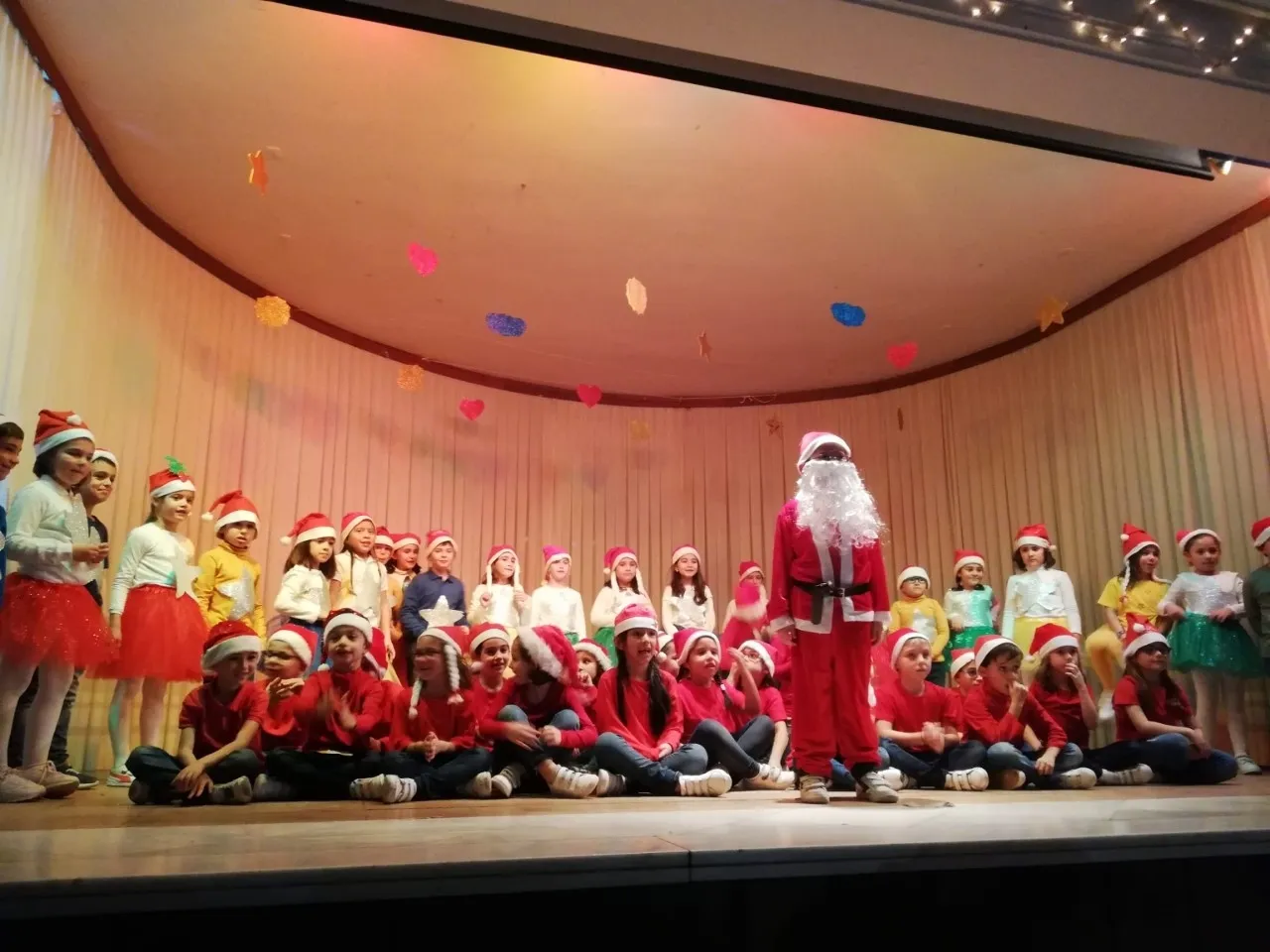 Foto 5 - El Colegio Santa Teresa de Jes&uacute;s celebra sus tradicionales festivales de Navidad