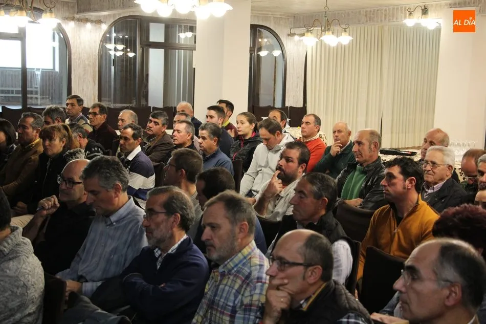 Foto 6 - Santiago de Castro explica el M&oacute;dulo Ganadero para ahorrar tasas, evitar desplazamientos y...