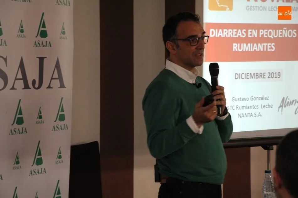 Foto 5 - Santiago de Castro explica el M&oacute;dulo Ganadero para ahorrar tasas, evitar desplazamientos y...