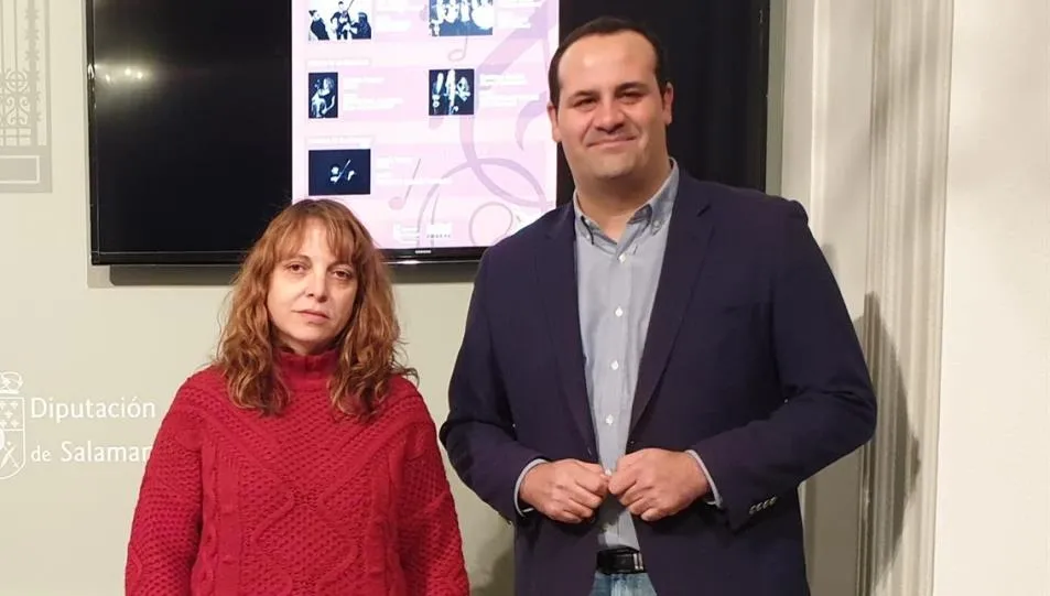 David Mingo y Lola Pérez en la presentación de Navidad en concierto en la Diputación de Salamanca. Foto EP