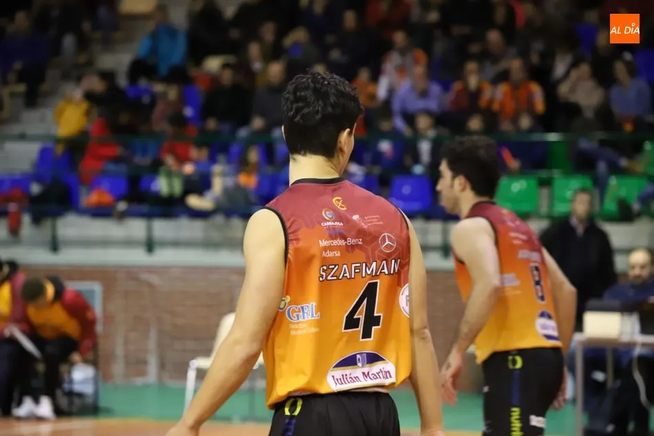 Acción de un encuentro del Aquimisa Basket / Archivo