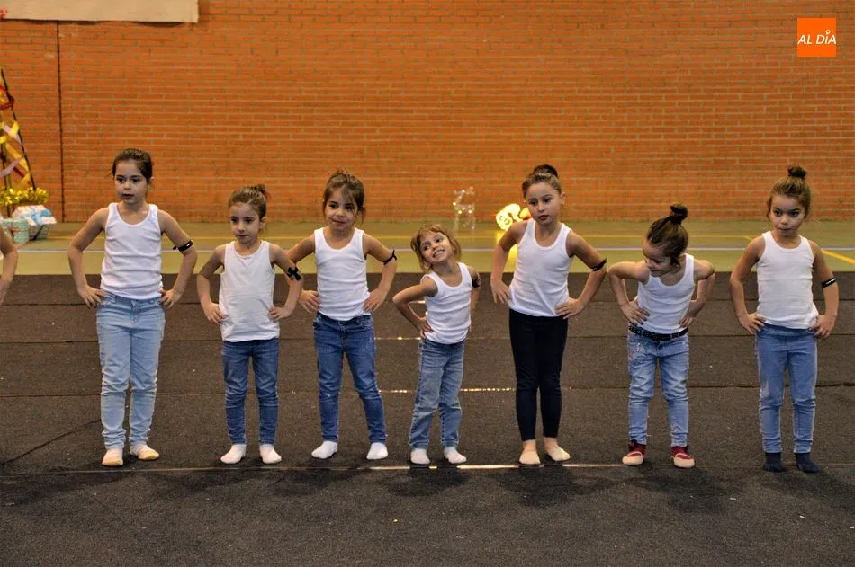 Foto 4 - Espectacular exhibici&oacute;n del CD Salmantino de Gimnasia a ritmo de &lsquo;Queen&rsquo;