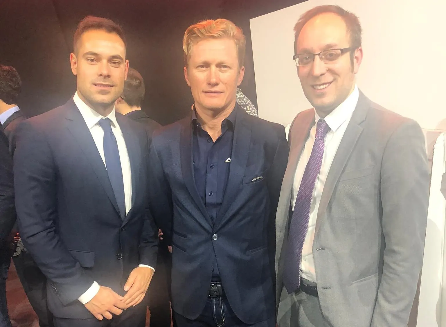 Foto 3 - Marcos Iglesias y V&iacute;ctor G&oacute;mez asisten a la presentaci&oacute;n de La Vuelta 2020  