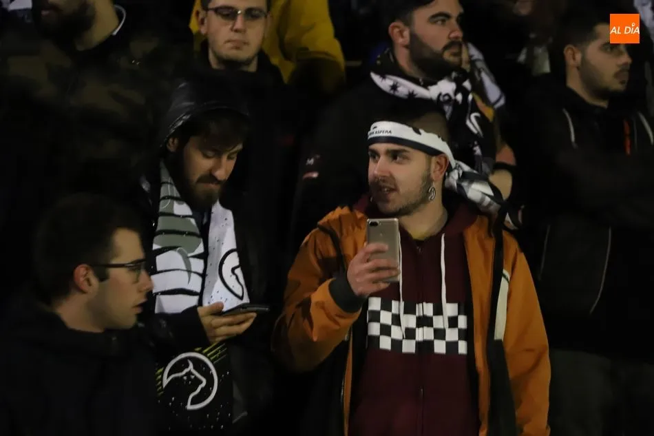 Foto 7 - M&aacute;xima ilusi&oacute;n en las Pistas del Helm&aacute;ntico por el regreso de la Copa del Rey a Salamanca