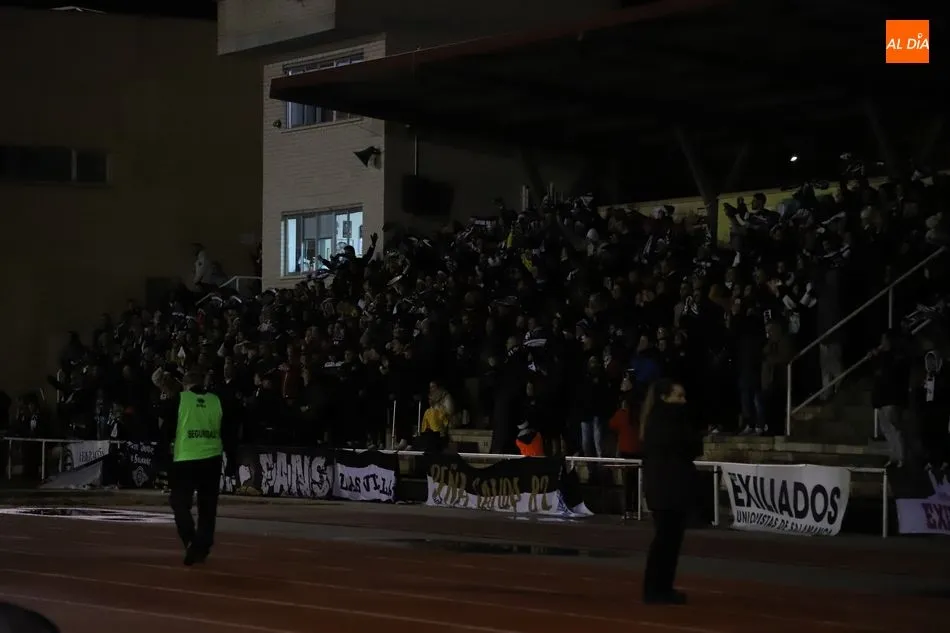 Foto 3 - M&aacute;xima ilusi&oacute;n en las Pistas del Helm&aacute;ntico por el regreso de la Copa del Rey a Salamanca