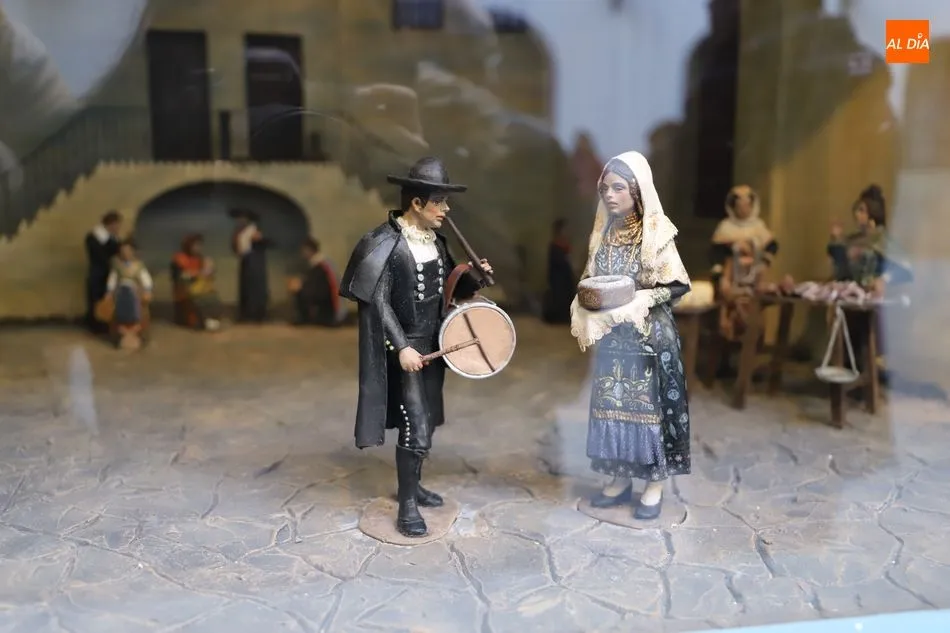 Foto 5 - El bel&eacute;n m&aacute;s salmantino ya se puede visitar en el Palacio de la Salina
