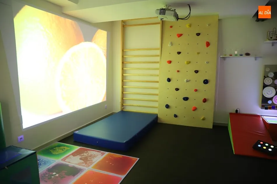 Foto 5 - Aspace ampl&iacute;a sus servicios con una sala de estimulaci&oacute;n multisensorial