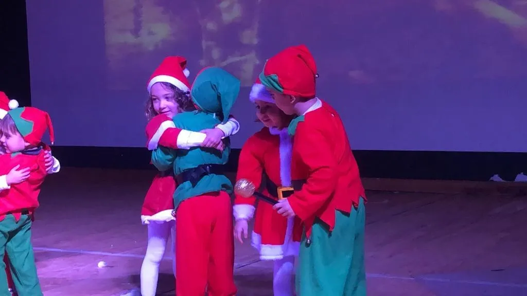 Foto 11 - El Colegio San Agust&iacute;n celebra su Festival de Navidad