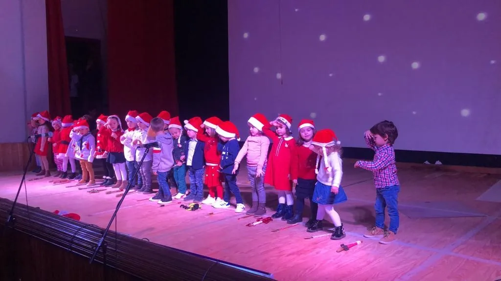 Foto 10 - El Colegio San Agust&iacute;n celebra su Festival de Navidad