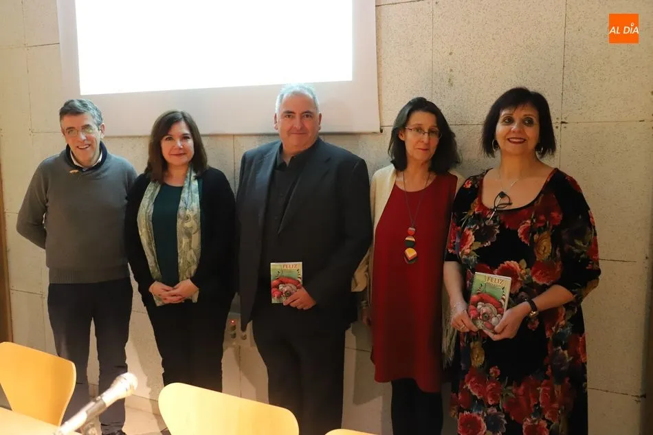 Foto de familia del acto / Lydia González