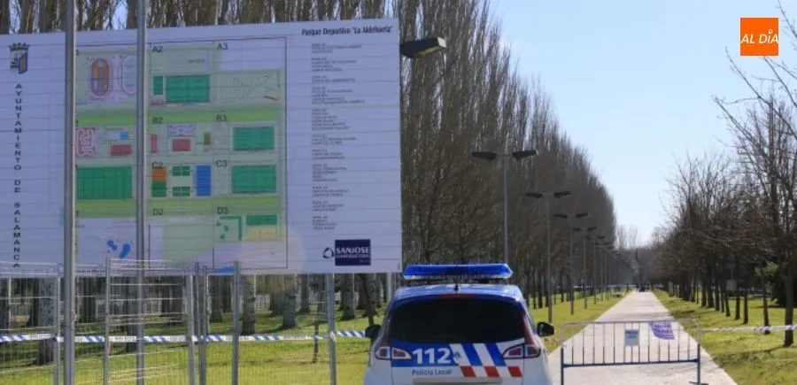 Para garantizar la seguridad de los peatones se ha cerrado la zona arbolada de la Ciudad Deportiva de la Aldehuel