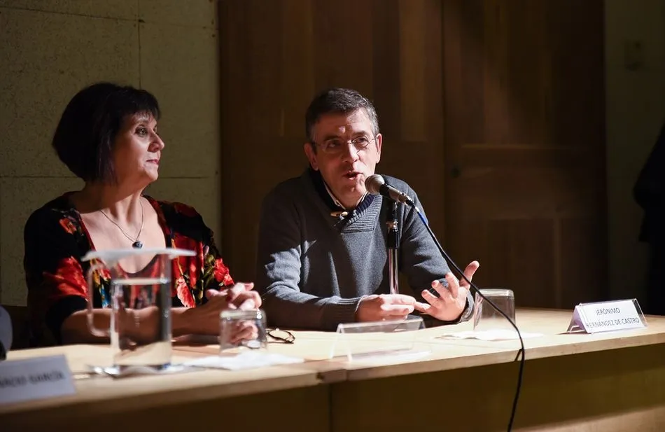 Foto 10 - Una navidad de cuento con la antolog&iacute;a de relatos &lsquo;Contamos la Navidad&rsquo;  