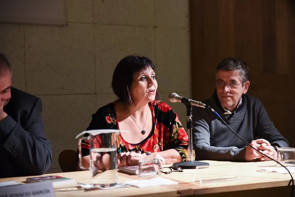 Foto 2 - Una navidad de cuento con la antolog&iacute;a de relatos &lsquo;Contamos la Navidad&rsquo;  