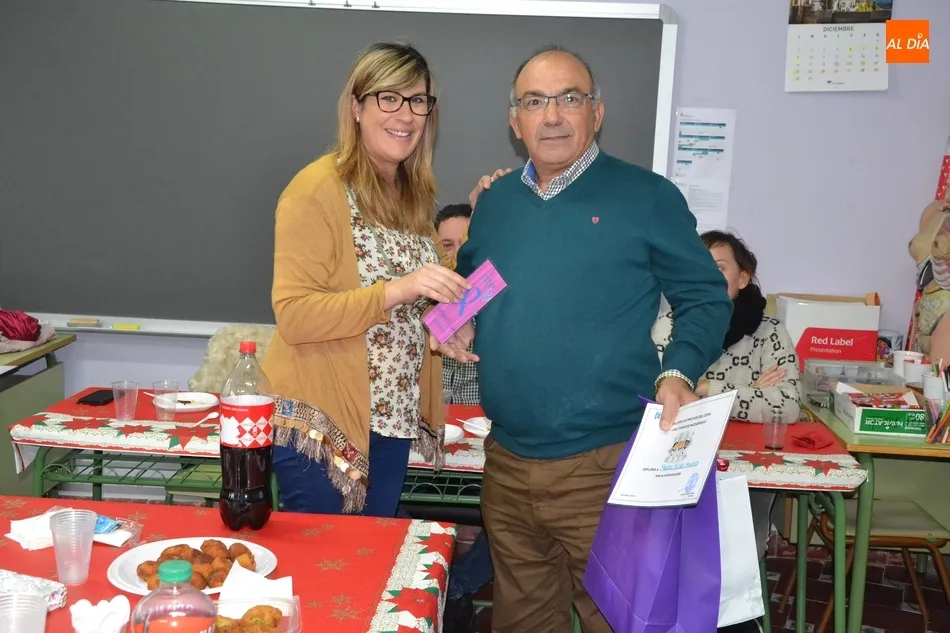 Foto 11 - Los alumnos de las diversas ense&ntilde;anzas de la Escuela de Adultos disfrutan de un d&iacute;a de...