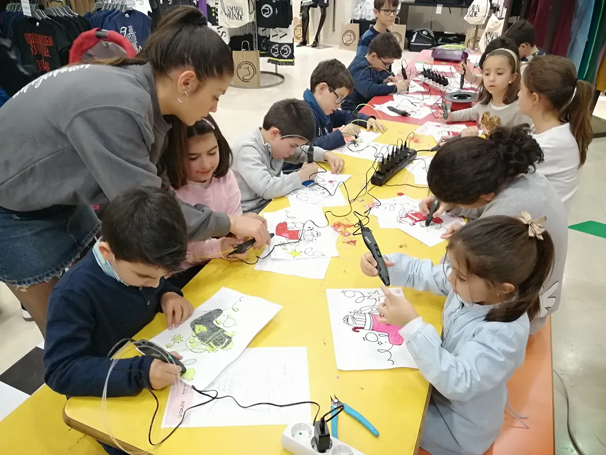 Foto 4 - Pap&aacute; Noel, los Reyes Magos, un Bel&eacute;n tradicional y talleres creativos para disfrutar de la...