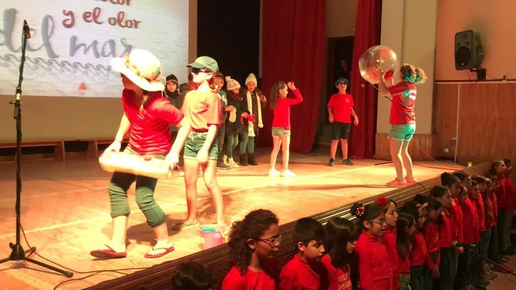 Foto 3 - Los alumnos de Primaria del Colegio San Agust&iacute;n celebran su Festival de Navidad