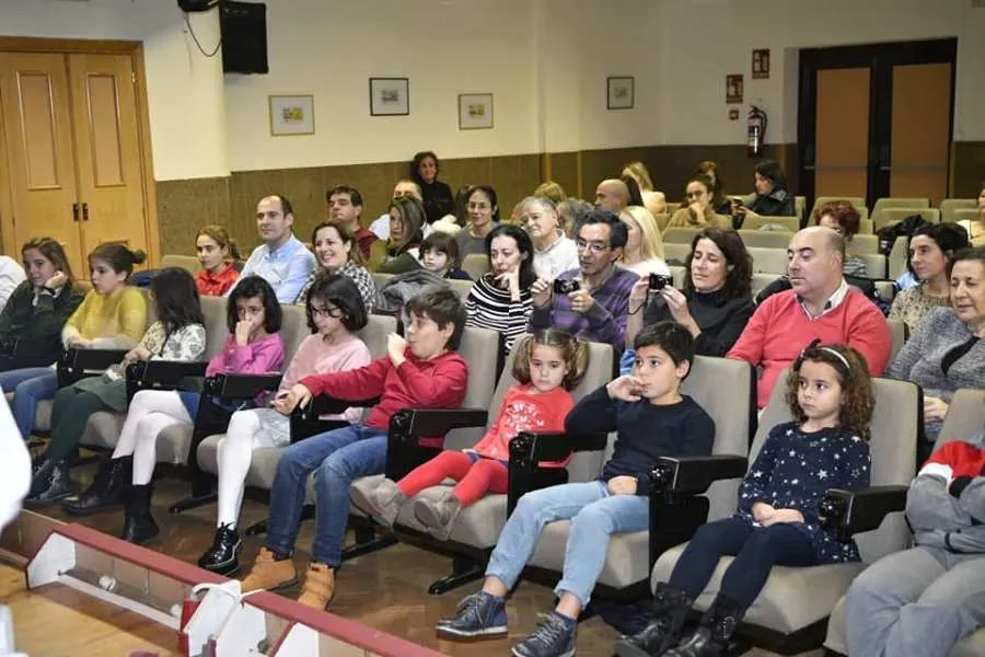 Foto 11 - Fiesta en Onda Cero Salamanca con los premios de su&nbsp;&nbsp;Concurso Infantil de Pintura&nbsp;