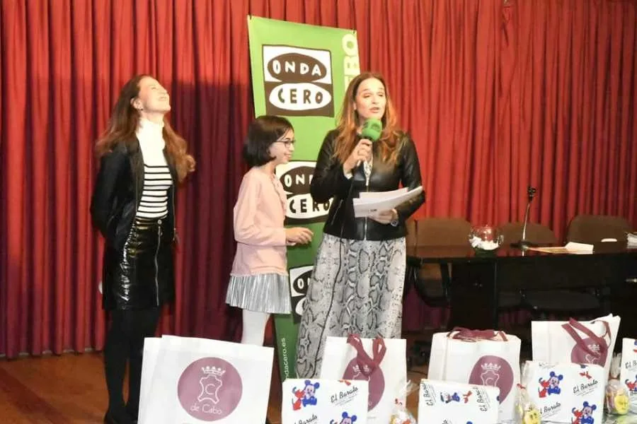 Foto 8 - Fiesta en Onda Cero Salamanca con los premios de su&nbsp;&nbsp;Concurso Infantil de Pintura&nbsp;