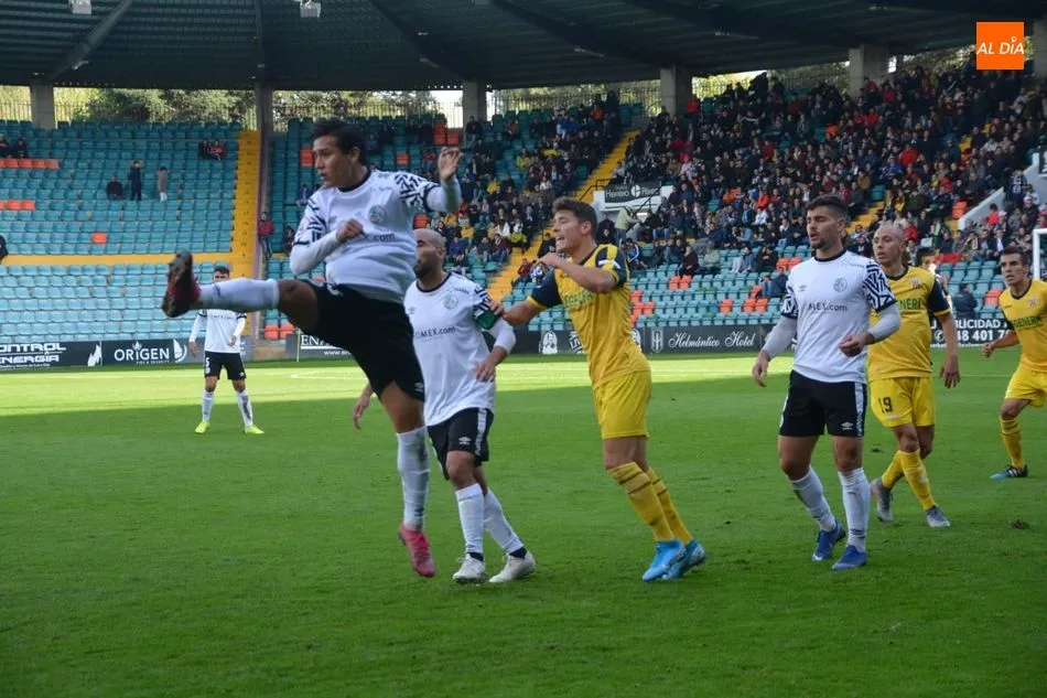 Un encuentro anterior del Salamanca UDS en el Helmántico