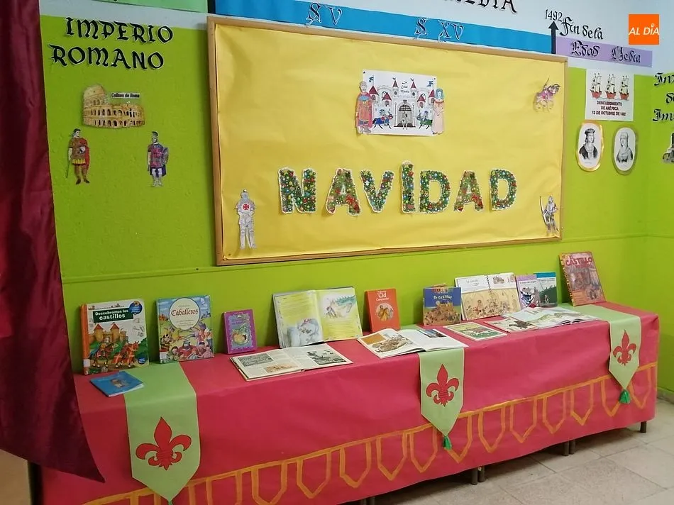 Los alumnos de CEIP Manuel Moreno Blanco de Vitigudino ofrecen una bonita gala de Navidad  