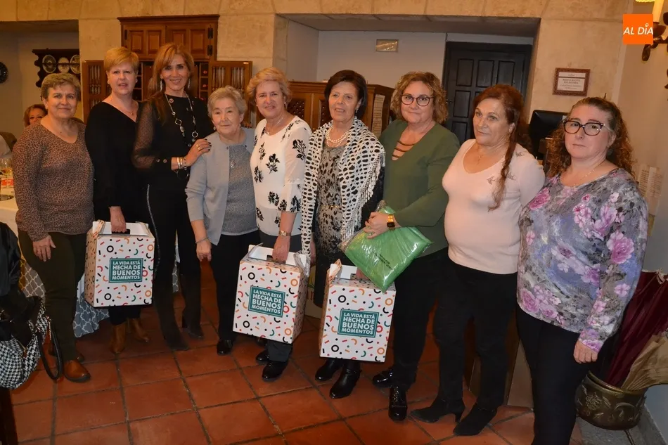 Foto 11 - El Parador acoge la cena navide&ntilde;a de la Asociaci&oacute;n de Mujeres Amanecer  