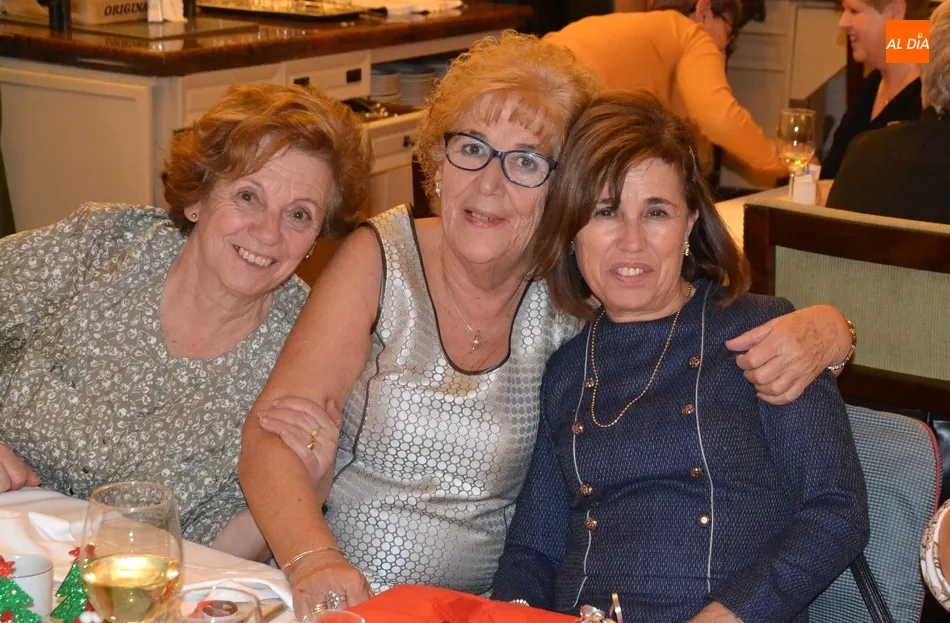 Foto 6 - El Parador acoge la cena navide&ntilde;a de la Asociaci&oacute;n de Mujeres Amanecer  