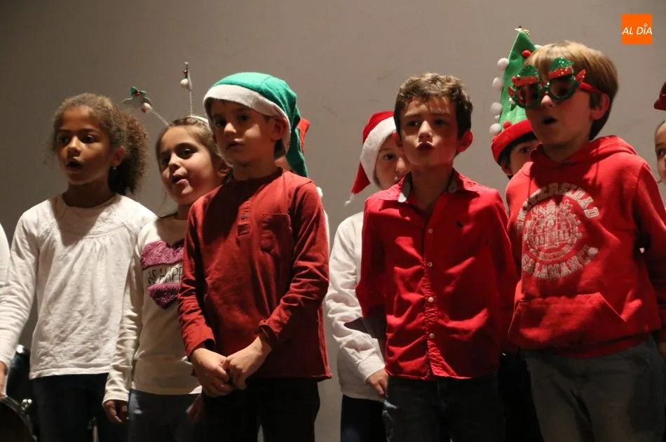Foto 6 - La Escuela Municipal de M&uacute;sica celebra la Navidad con audiciones