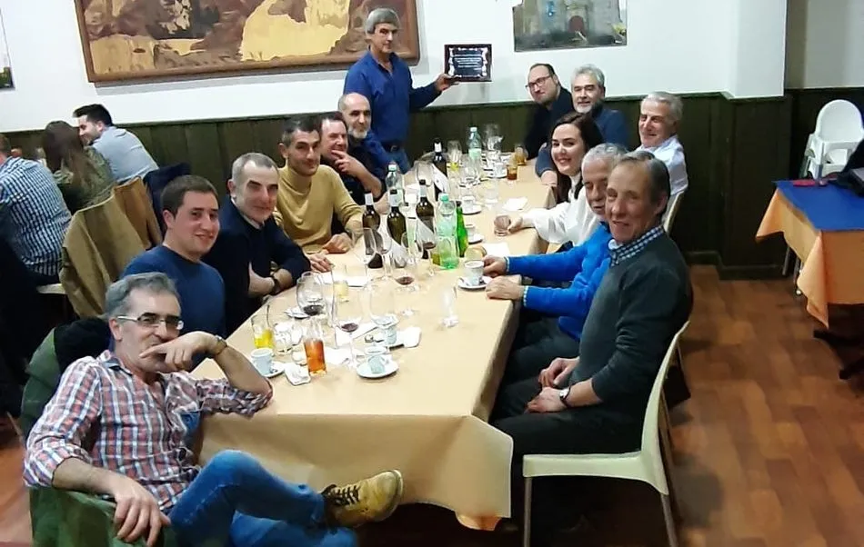 Foto 2 - Cena de Navidad de Construcciones Miguel Vaquero en Vitigudino con homenaje a Miguel Rodr&iacute;guez  