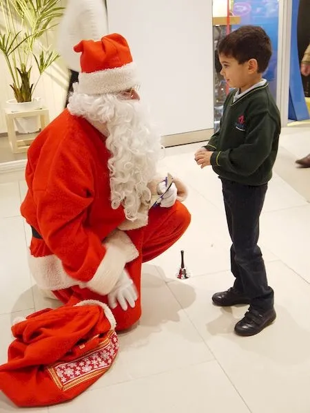 Foto 3 - Pap&aacute; Noel llega al Centro Comercial El Tormes