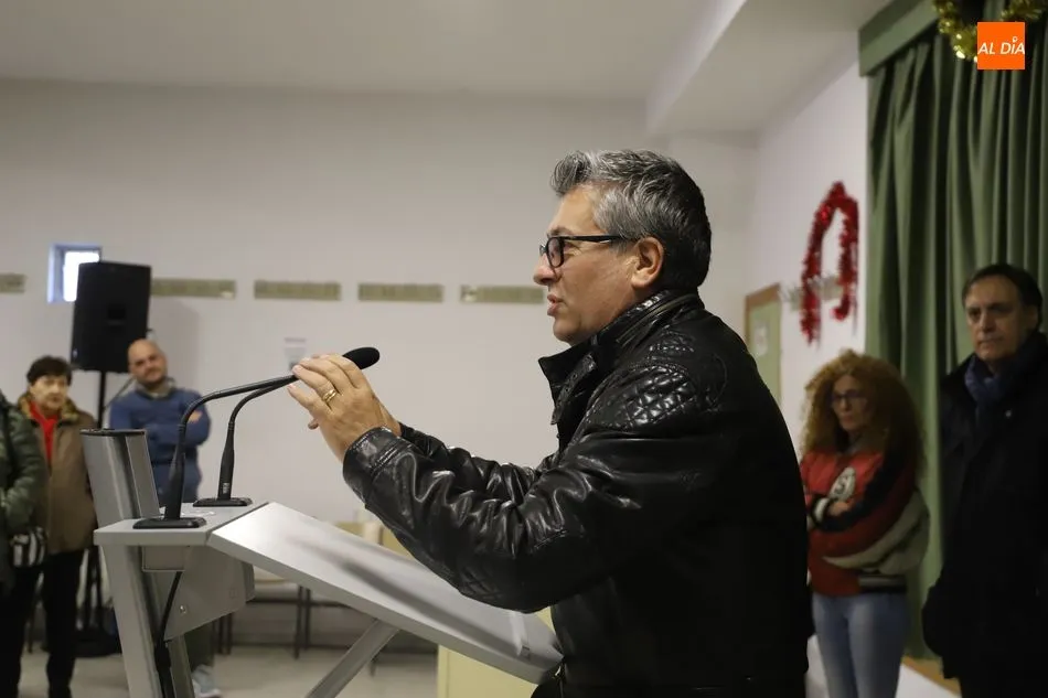 Foto 7 - Sentido homenaje a las concejalas fallecidas Pepita Mena y Tina Mart&iacute;n
