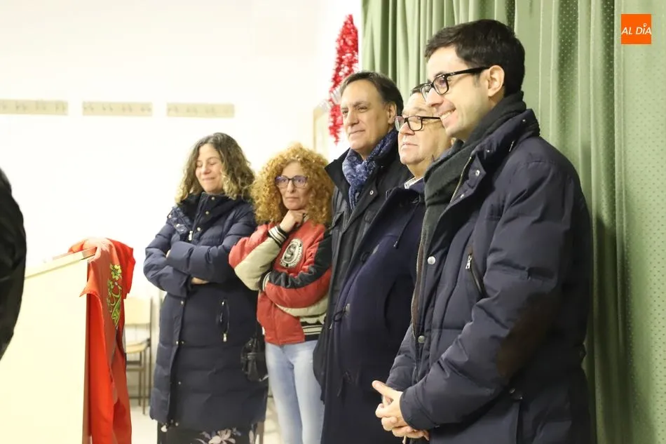 Foto 4 - Sentido homenaje a las concejalas fallecidas Pepita Mena y Tina Mart&iacute;n