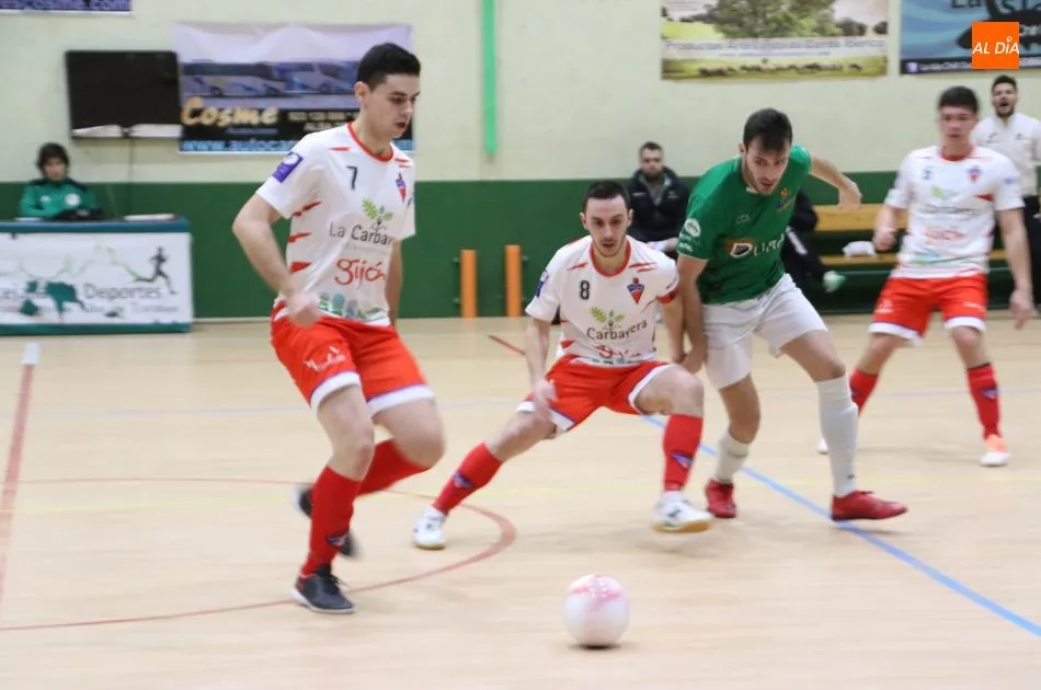 Foto 2 - El Piensos Dur&aacute;n Albense acaba el a&ntilde;o en segunda posici&oacute;n tras otra goleada (5-1)
