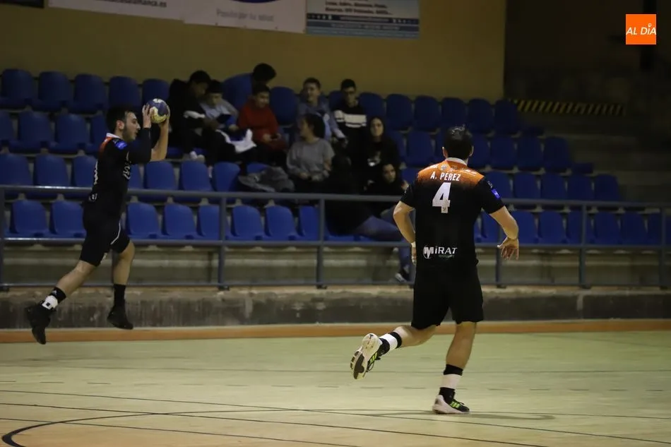 Foto 8 - El BM Salamanca da un recital para derrotar al BM Arroyo (31-28)