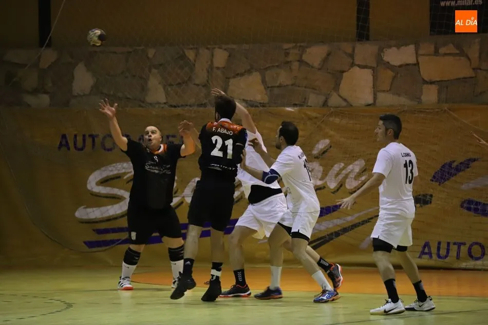 Foto 7 - El BM Salamanca da un recital para derrotar al BM Arroyo (31-28)