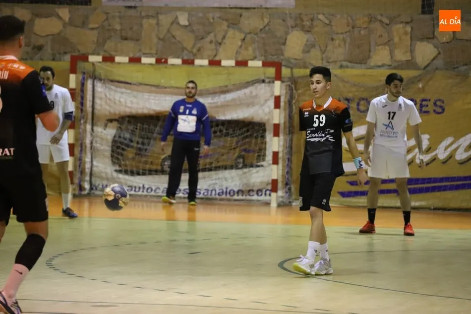 Foto 6 - El BM Salamanca da un recital para derrotar al BM Arroyo (31-28)