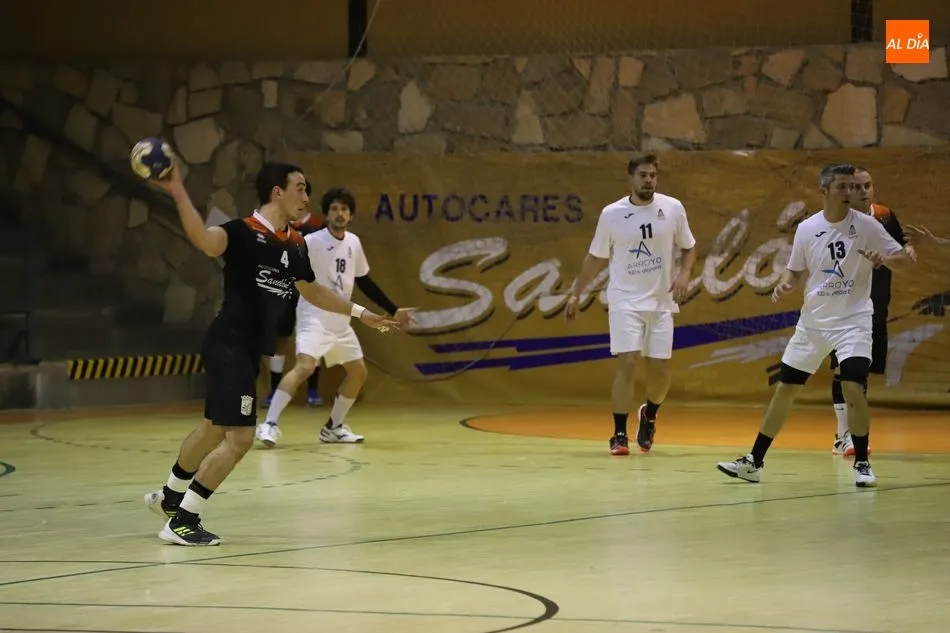 Foto 4 - El BM Salamanca da un recital para derrotar al BM Arroyo (31-28)