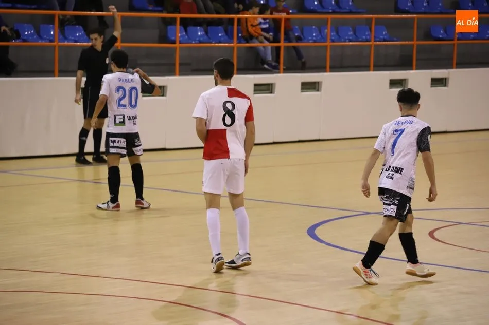 Foto 4 - El Salamanca FS Unionistas &lsquo;desmonta&rsquo; al Espinar con un goleada de esc&aacute;ndalo (15-0)