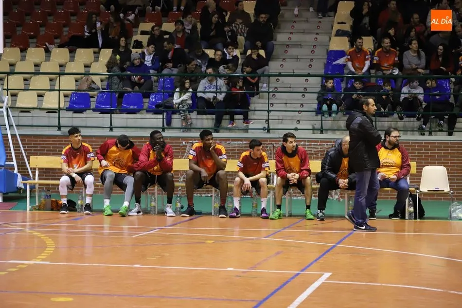 Foto 6 - El Aquimisa Carbajosa logra otra trabajada victoria contra el Lugo (77-68)  